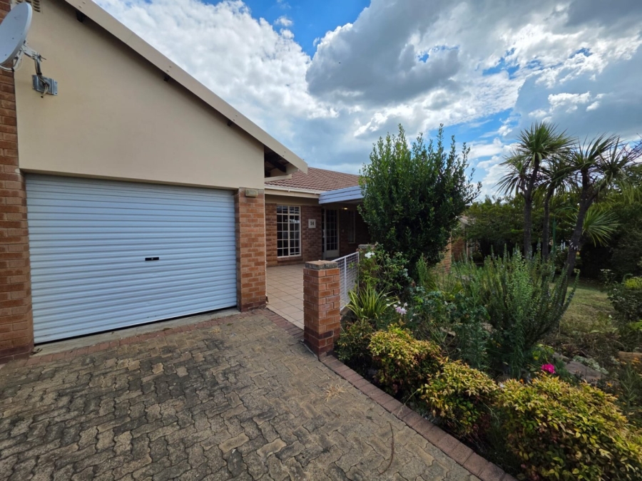 To Let 3 Bedroom Property for Rent in Panorama Free State